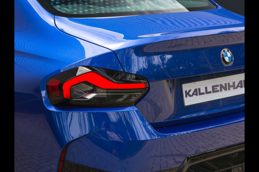 BMW 2 Serie Coupé 220i M-Sport - Widescreen - ACC - Hifi - 19 inch