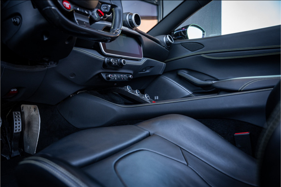 Ferrari Portofino 3.9 V8 HELE - Nero Daytona | Passenger Display | Carbon | JBL | Memory