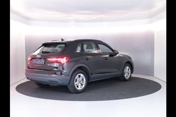 Audi Q3 45 TFSI e Advanced edition 245pk | Navigatie via App | Android auto | Parkeercamera | Verwarmbare voorstoelen