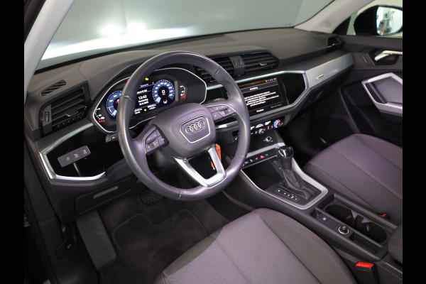 Audi Q3 45 TFSI e Advanced edition 245pk | Navigatie via App | Android auto | Parkeercamera | Verwarmbare voorstoelen