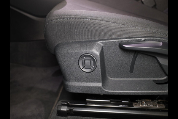 Audi Q3 45 TFSI e Advanced edition 245pk | Navigatie via App | Android auto | Parkeercamera | Verwarmbare voorstoelen