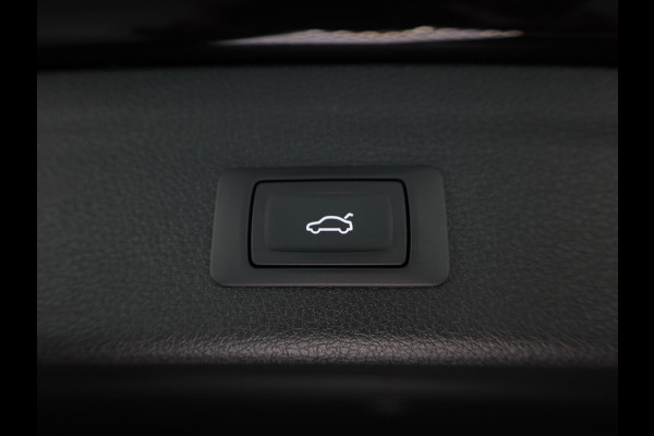 Audi Q3 45 TFSI e Advanced edition 245pk | Navigatie via App | Android auto | Parkeercamera | Verwarmbare voorstoelen