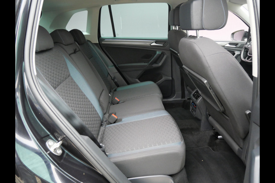 Volkswagen Tiguan 1.5 TSI ACT COMFORTLINE | AUTOMAAT | A.C.C. | TREKHAAK | FULL-LED | ALL-IN!!