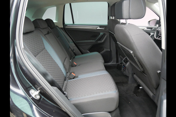 Volkswagen Tiguan 1.5 TSI ACT COMFORTLINE | AUTOMAAT | A.C.C. | TREKHAAK | FULL-LED | ALL-IN!!