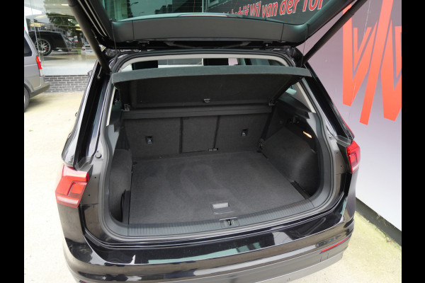 Volkswagen Tiguan 1.5 TSI ACT COMFORTLINE | AUTOMAAT | A.C.C. | TREKHAAK | FULL-LED | ALL-IN!!