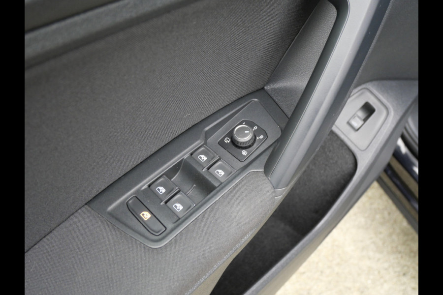 Volkswagen Tiguan 1.5 TSI ACT COMFORTLINE | AUTOMAAT | A.C.C. | TREKHAAK | FULL-LED | ALL-IN!!