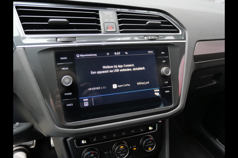 Volkswagen Tiguan 1.5 TSI ACT COMFORTLINE | AUTOMAAT | A.C.C. | TREKHAAK | FULL-LED | ALL-IN!!