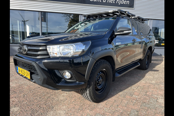 Toyota Hilux 2.4 D-4D-F Xtra Cab Professional