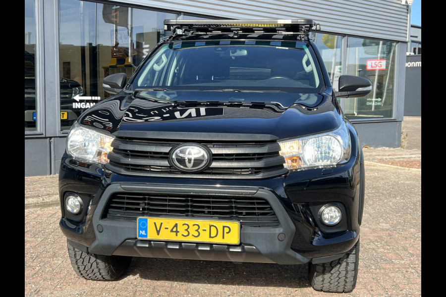 Toyota Hilux 2.4 D-4D-F Xtra Cab Professional