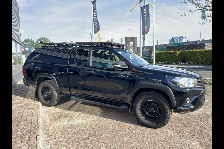 Toyota Hilux 2.4 D-4D-F Xtra Cab Professional