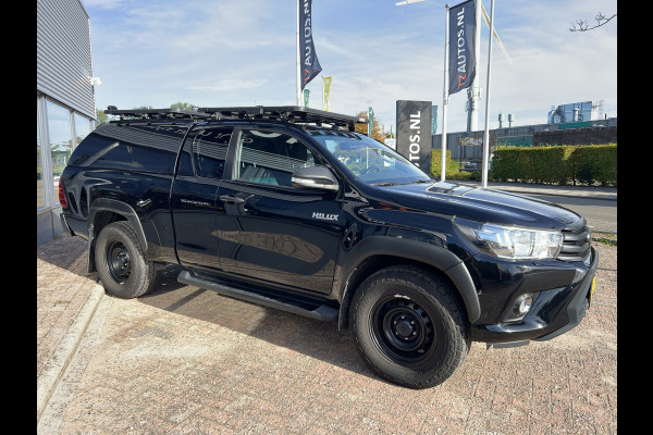 Toyota Hilux 2.4 D-4D-F Xtra Cab Professional