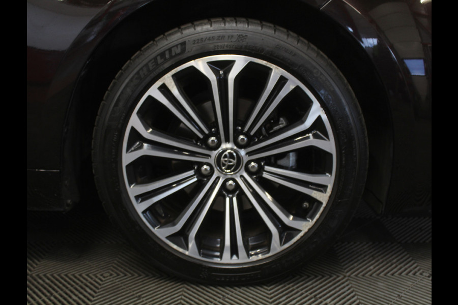 Toyota Corolla Touring Sports 1.8 Hybrid First Edition CAMERA | CLIMATE | LMV17 | DAB | NAVI | TRHAAK | ADAPCRUISE | LED