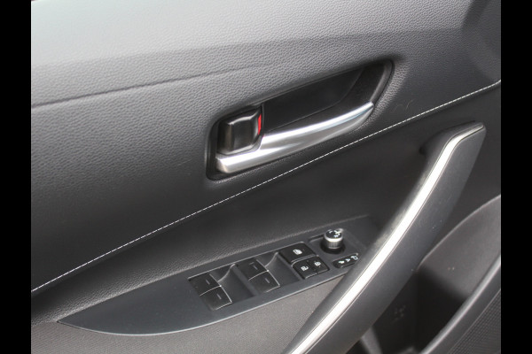 Toyota Corolla Touring Sports 1.8 Hybrid First Edition CAMERA | CLIMATE | LMV17 | DAB | NAVI | TRHAAK | ADAPCRUISE | LED