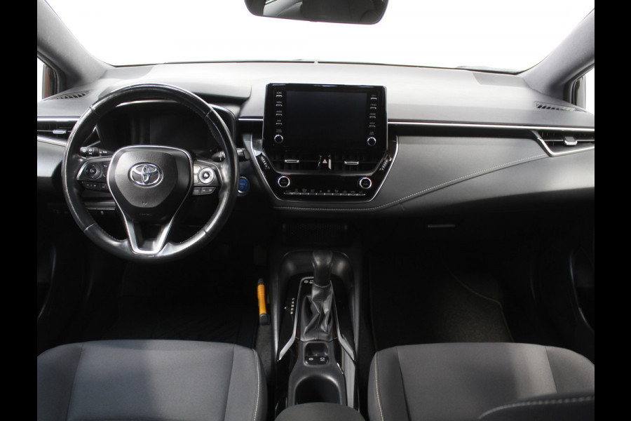 Toyota Corolla Touring Sports 1.8 Hybrid First Edition CAMERA | CLIMATE | LMV17 | DAB | NAVI | TRHAAK | ADAPCRUISE | LED