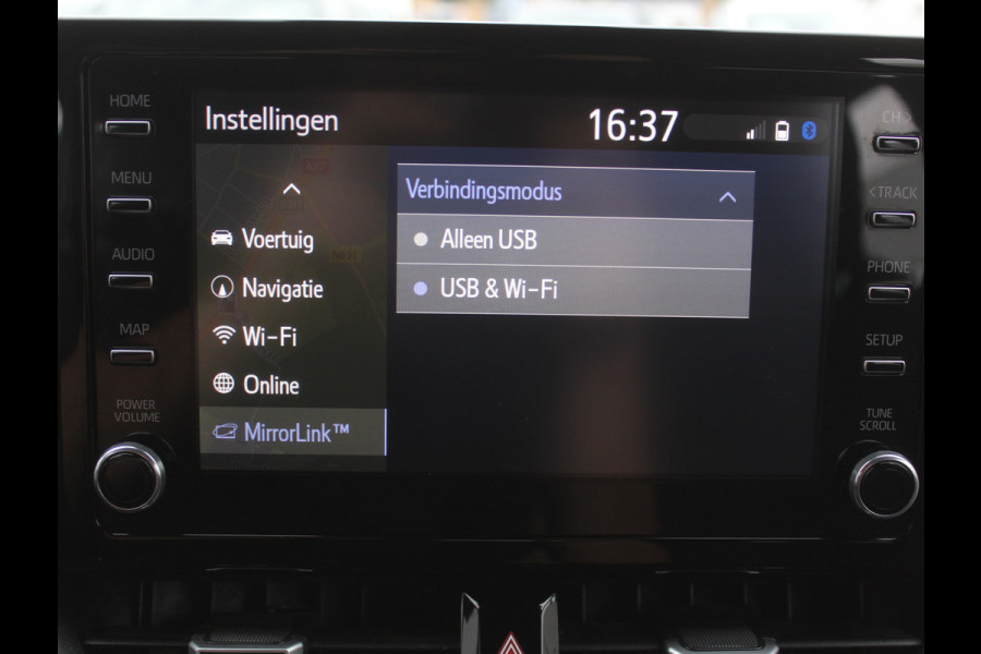 Toyota Corolla Touring Sports 1.8 Hybrid First Edition CAMERA | CLIMATE | LMV17 | DAB | NAVI | TRHAAK | ADAPCRUISE | LED
