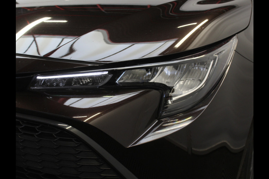 Toyota Corolla Touring Sports 1.8 Hybrid First Edition CAMERA | CLIMATE | LMV17 | DAB | NAVI | TRHAAK | ADAPCRUISE | LED