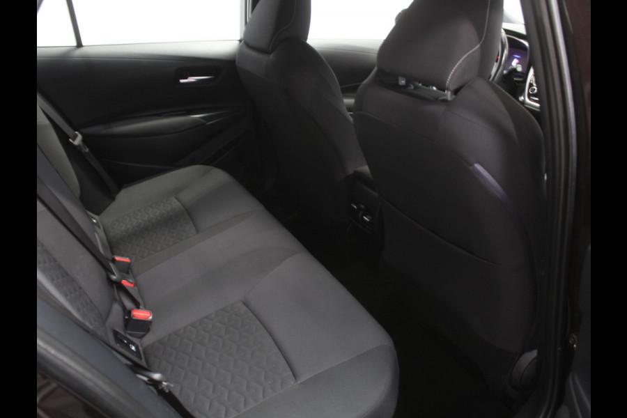 Toyota Corolla Touring Sports 1.8 Hybrid First Edition CAMERA | CLIMATE | LMV17 | DAB | NAVI | TRHAAK | ADAPCRUISE | LED