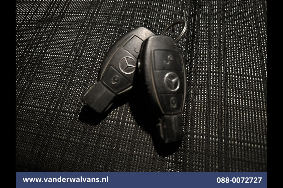 Mercedes-Benz Vito 110 CDI L2H1 Euro6 Airco | Imperiaal | Trekhaak | Navigatie | Camera Parkeersensoren, Bijrijdersbank