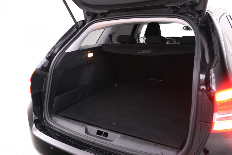 Peugeot 308 SW 1.2 PureTech Allure Navigatie, Cliamte, Lmv, Peugeot 308 SW 1.2 PureTech Allure Navigatie, Cliamte, Lmv,