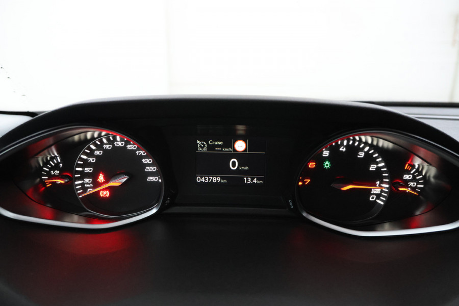 Peugeot 308 SW 1.2 PureTech Allure Navigatie, Cliamte, Lmv, Peugeot 308 SW 1.2 PureTech Allure Navigatie, Cliamte, Lmv,