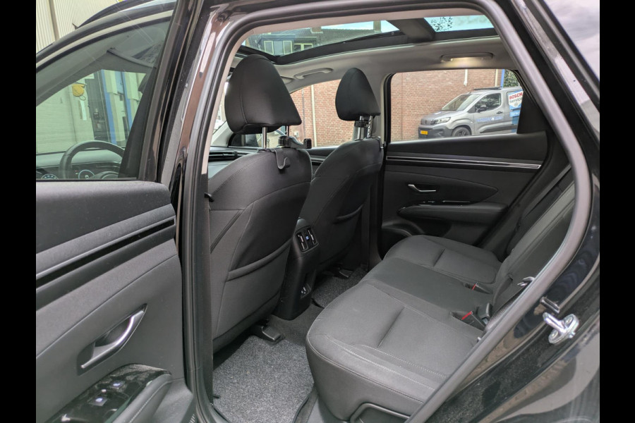 Hyundai Tucson 1.6 T-GDI PHEV Comfort 4WD|Panodak|Navi|Stoel/Stuurverwarming|Keyless-Entry/Go|360-Camera Hyundai Tucson 1.6 T-GDI PHEV Comfort 4WD|Panodak|Navi|Stoel/Stuurverwarming|Keyless-Entry/Go|360-Camera