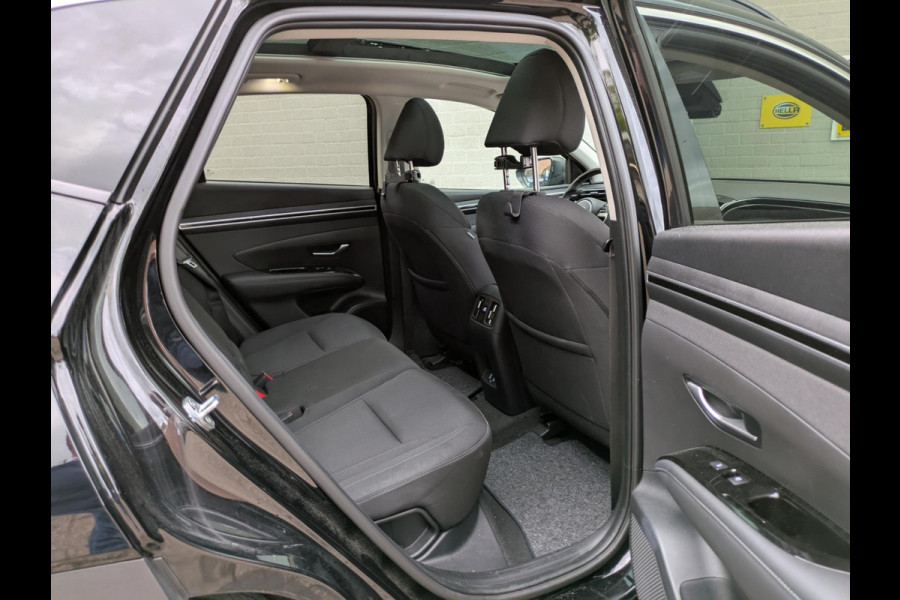 Hyundai Tucson 1.6 T-GDI PHEV Comfort 4WD|Panodak|Navi|Stoel/Stuurverwarming|Keyless-Entry/Go|360-Camera Hyundai Tucson 1.6 T-GDI PHEV Comfort 4WD|Panodak|Navi|Stoel/Stuurverwarming|Keyless-Entry/Go|360-Camera