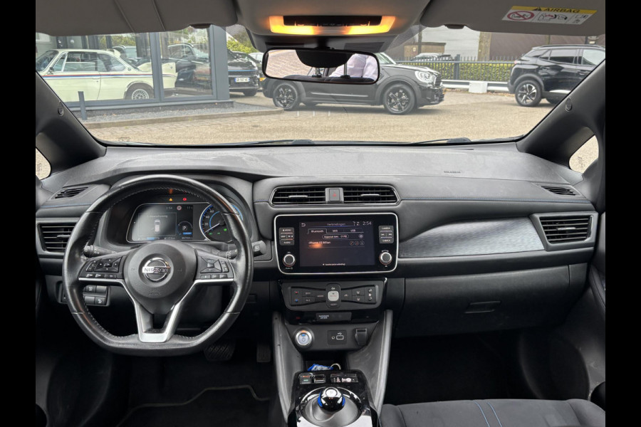 Nissan Leaf Acenta 40 kWh VAN: 13.900,- VOOR:11.877,- UW HERFSTVOORDEEL: 2.023,- EURO| CAMERA | DODE HOEK | RIJKLAARPRIJS INCL. 12 MND BOVAG GARANTIE