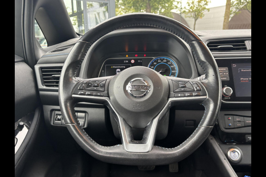 Nissan Leaf Acenta 40 kWh VAN: 13.900,- VOOR:11.877,- UW HERFSTVOORDEEL: 2.023,- EURO| CAMERA | DODE HOEK | RIJKLAARPRIJS INCL. 12 MND BOVAG GARANTIE