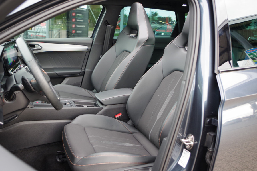 CUPRA Leon Sportstourer 1.4 e-Hybrid Business 204 PK PHEV, LED, Panoramadak, Adap. Cruise Control, Winterpakket