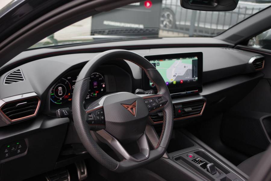 CUPRA Leon Sportstourer 1.4 e-Hybrid Business 204 PK PHEV, LED, Panoramadak, Adap. Cruise Control, Winterpakket