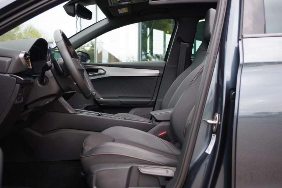 CUPRA Leon Sportstourer 1.4 e-Hybrid Business 204 PK PHEV, LED, Panoramadak, Adap. Cruise Control, Winterpakket