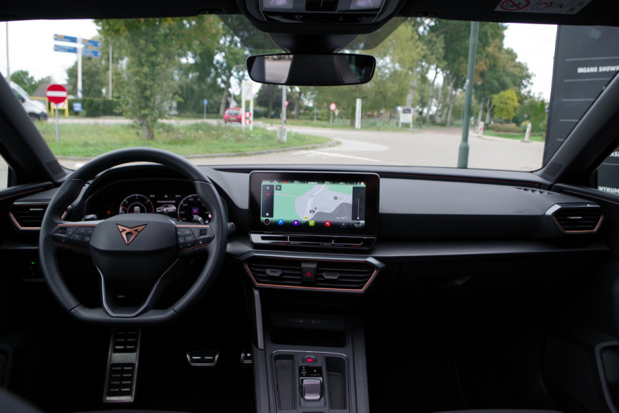 CUPRA Leon Sportstourer 1.4 e-Hybrid Business 204 PK PHEV, LED, Panoramadak, Adap. Cruise Control, Winterpakket