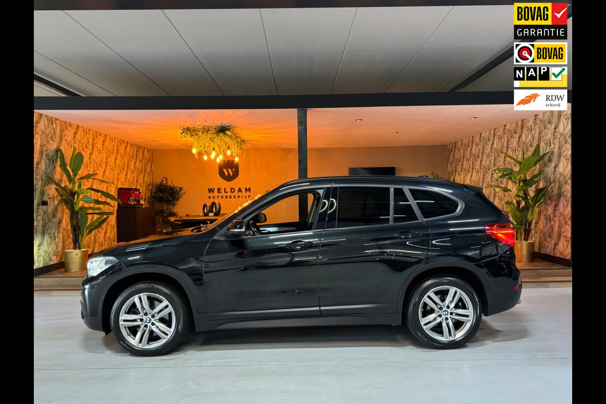 BMW X1 XDrive20i Executive Garantie Camera StoelVW Elek Achterklep PDC Cruise Navi Clima Led Lane All Season Rijklaar