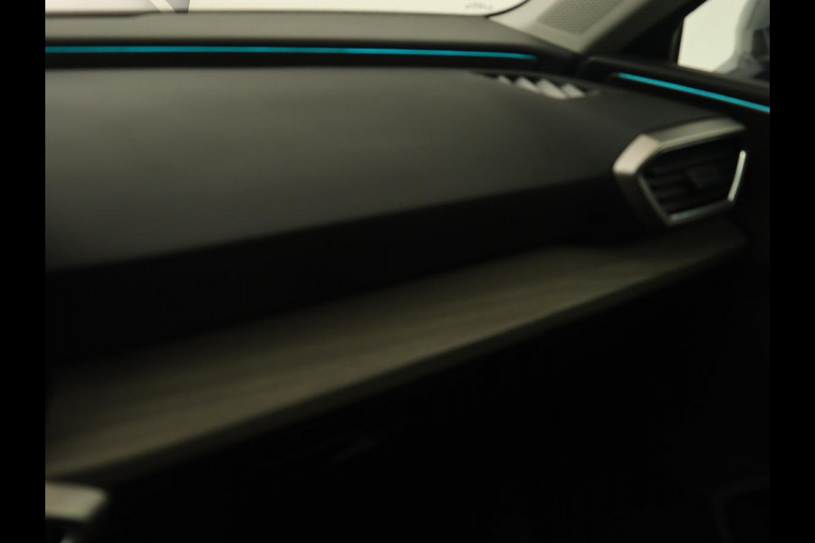 Seat Leon 1.4 TSI eHybrid PHEV Xcellence | Adaptive cruise | Carplay | Sfeerverlichting | Navigatie | Leder/Alcantara | Camera | Digital Cockpit | Plug In