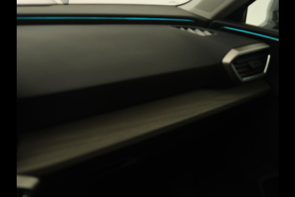Seat Leon 1.4 TSI eHybrid PHEV Xcellence | Adaptive cruise | Carplay | Sfeerverlichting | Navigatie | Leder/Alcantara | Camera | Digital Cockpit | Plug In
