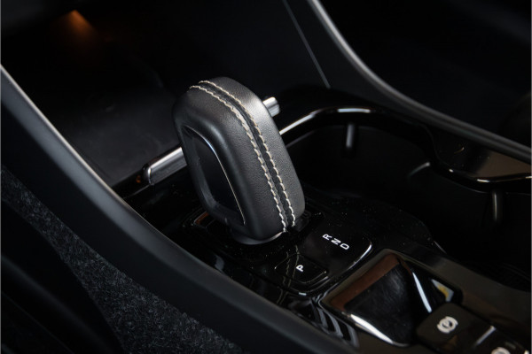 Volvo XC40 1.5 T5 Recharge R-Design -Trekhaak-H/K- Elektrische stoelen
