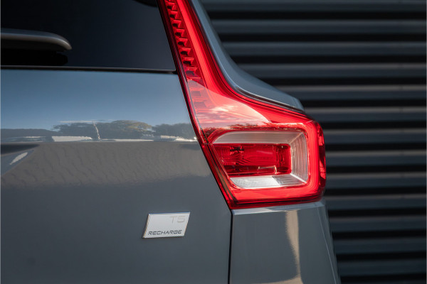 Volvo XC40 1.5 T5 Recharge R-Design -Trekhaak-H/K- Elektrische stoelen