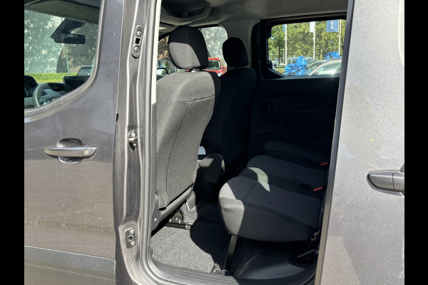 Peugeot eRifter Electric 50 kW/h Active VAN: 37.900,- VOOR: 26.440,- UW HERFSTVOORDEEL: 11.460,- EURO | BETREFT NIEUWE AUTO MET FABRIEKSGARANTIE | navi by APple carplay/Android