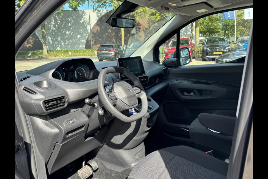 Peugeot eRifter Electric 50 kW/h Active VAN: 37.900,- VOOR: 26.440,- UW HERFSTVOORDEEL: 11.460,- EURO | BETREFT NIEUWE AUTO MET FABRIEKSGARANTIE | navi by APple carplay/Android
