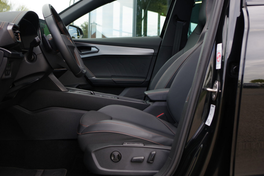 CUPRA Formentor 1.4 e-Hybrid VZ Performance 245 PK PHEV, Panoramadak, Trekhaak, Memory, Adap. Cruise Control