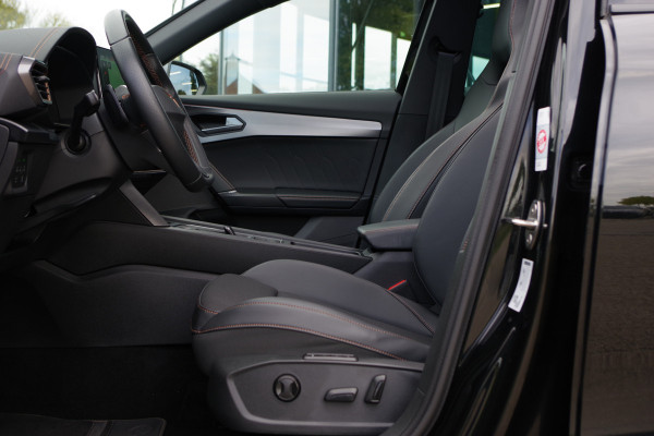 CUPRA Formentor 1.4 e-Hybrid VZ Performance 245 PK PHEV, Panoramadak, Trekhaak, Memory, Adap. Cruise Control