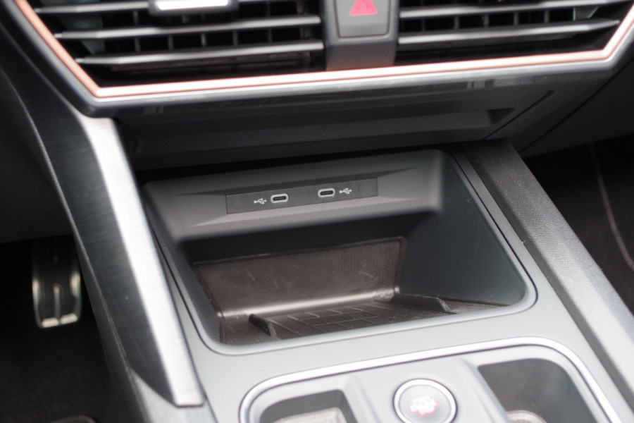 CUPRA Formentor 1.4 e-Hybrid VZ Performance 245 PK PHEV, Panoramadak, Trekhaak, Memory, Adap. Cruise Control