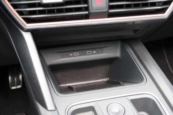 CUPRA Formentor 1.4 e-Hybrid VZ Performance 245 PK PHEV, Panoramadak, Trekhaak, Memory, Adap. Cruise Control