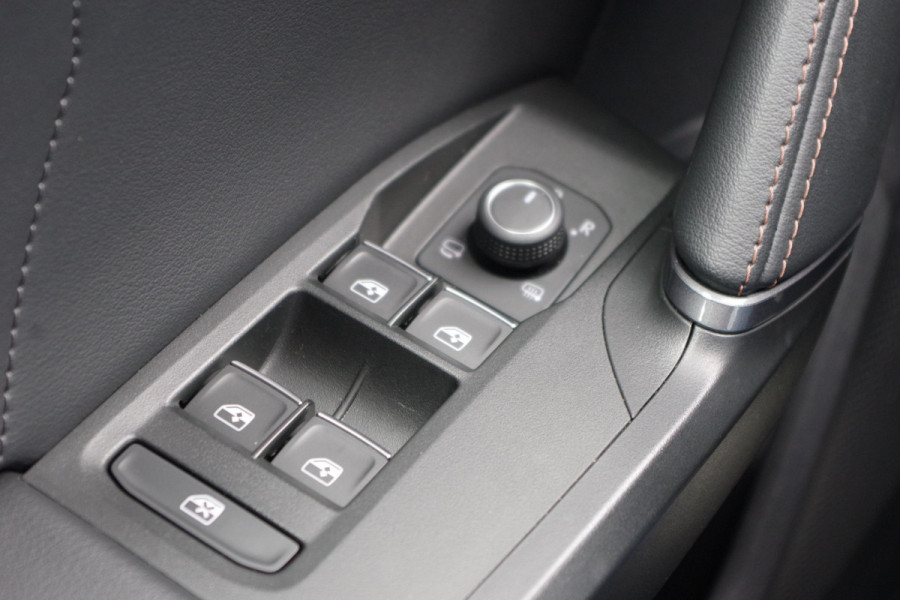 CUPRA Formentor 1.4 e-Hybrid VZ Performance 245 PK PHEV, Panoramadak, Trekhaak, Memory, Adap. Cruise Control