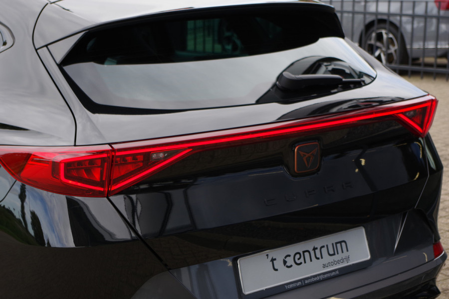 CUPRA Formentor 1.4 e-Hybrid VZ Performance 245 PK PHEV, Panoramadak, Trekhaak, Memory, Adap. Cruise Control