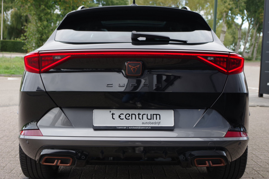 CUPRA Formentor 1.4 e-Hybrid VZ Performance 245 PK PHEV, Panoramadak, Trekhaak, Memory, Adap. Cruise Control