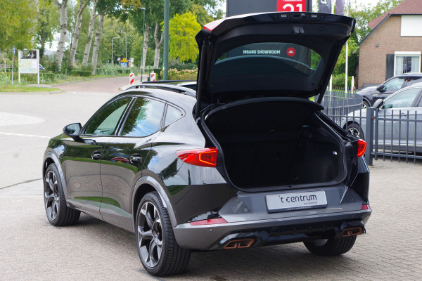 CUPRA Formentor 1.4 e-Hybrid VZ Performance 245 PK PHEV, Panoramadak, Trekhaak, Memory, Adap. Cruise Control
