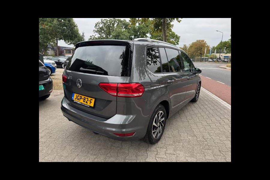 Volkswagen Touran 1.0 TSI Comfortline 7p Camera/Navigatie,parkeersensoren,