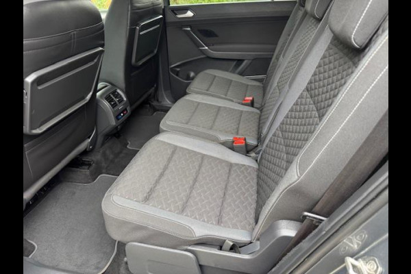 Volkswagen Touran 1.0 TSI Comfortline 7p Camera/Navigatie,parkeersensoren,