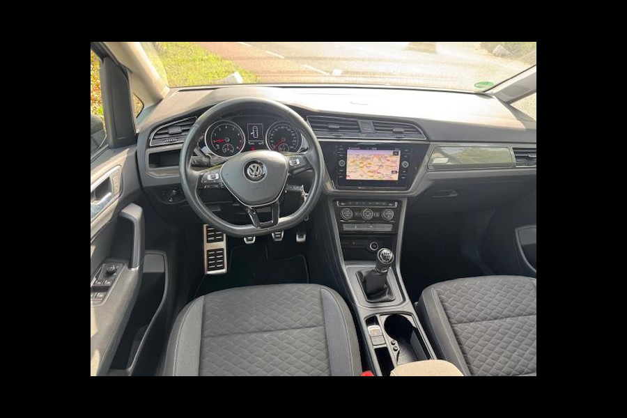Volkswagen Touran 1.0 TSI Comfortline 7p Camera/Navigatie,parkeersensoren,